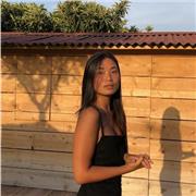 Coach sportif proposant des séances en ligne